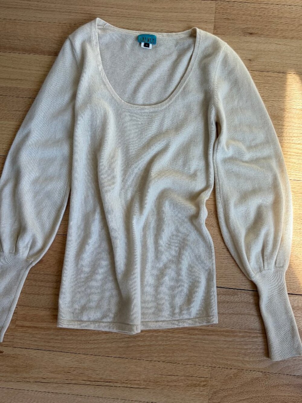 ULURA 100% Cashmere Sweater Color Cream